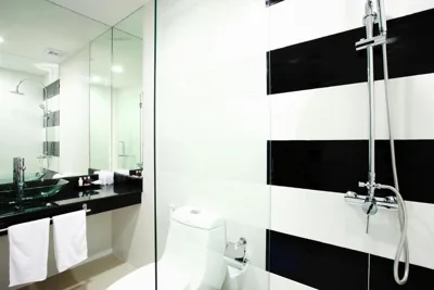 One World One Home Naiharn Hotel – Fotos 2