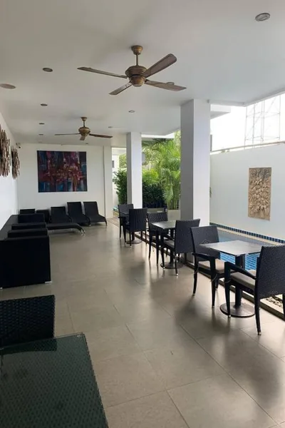 One World One Home Naiharn Hotel – Fotos 4