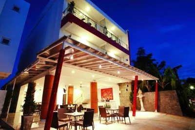 One World One Home Naiharn Hotel – Fotos 5