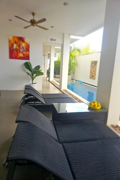 One World One Home Naiharn Hotel – Fotos 12